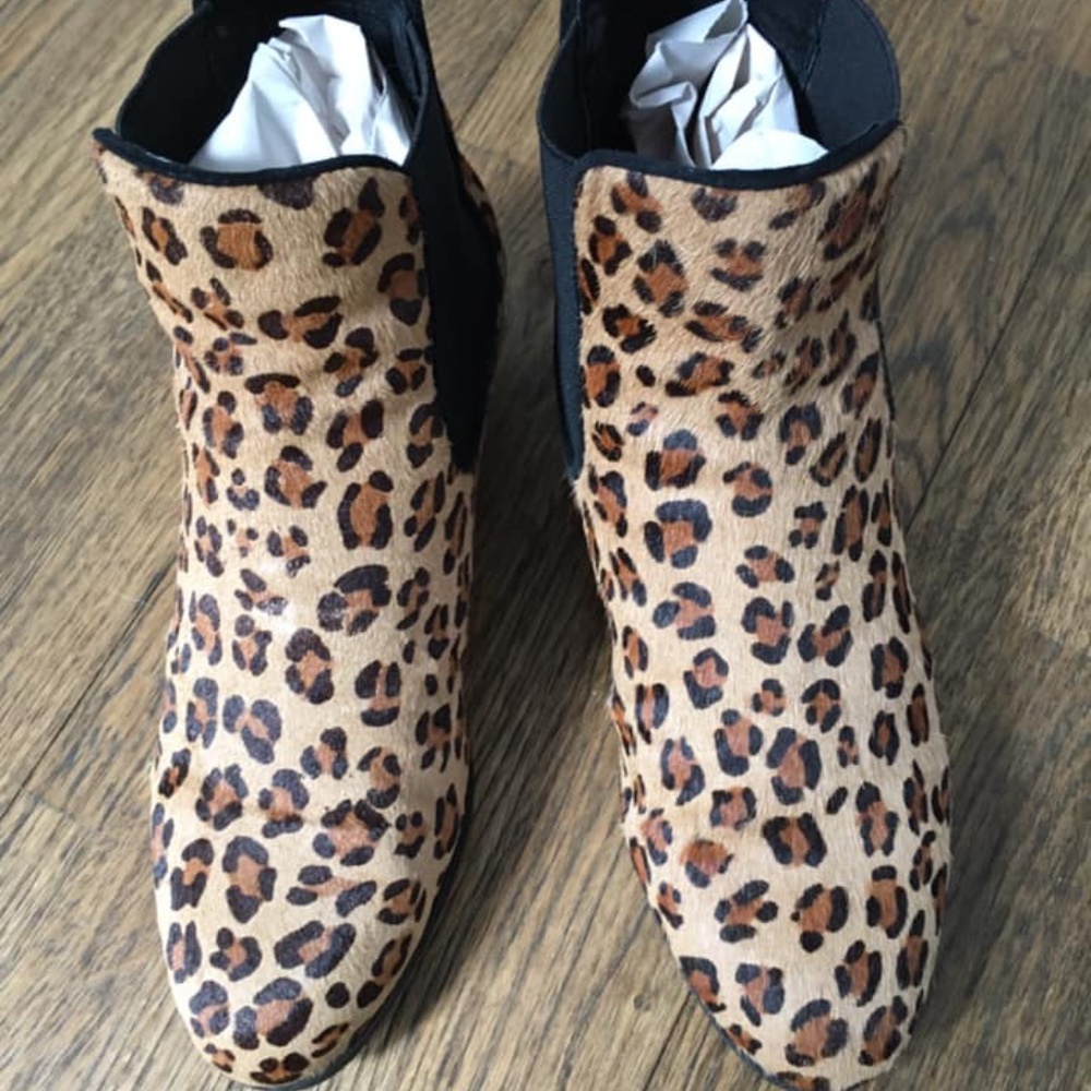 Leopard Nicole Miller Booties Size 7